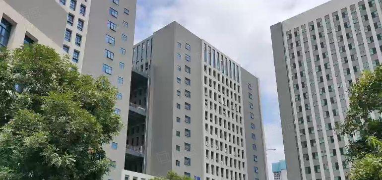 坪山高新科技园红本厂房整层2000平米