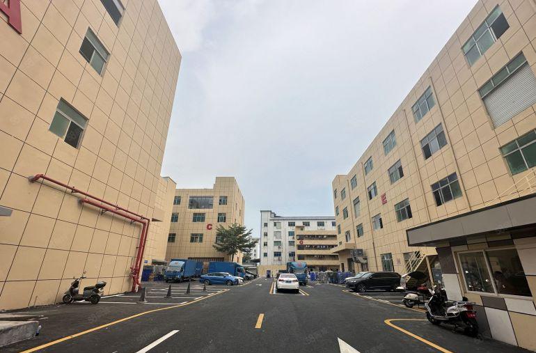 电商办公坪山坑梓地铁站大型电商300平精装修厂房仓库低价出租