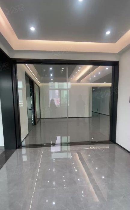 南山西丽双地铁口200至1000平全新装修，办公，电商，培训