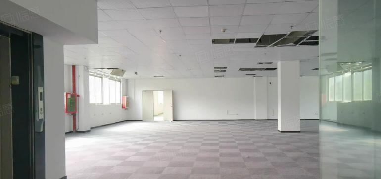南山西丽 新出精装修整层厂房1450平 租金28元 环境好