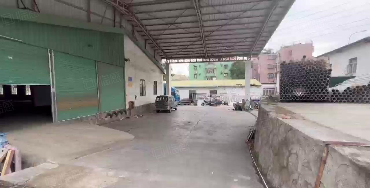 西丽动物园附近自有仓库2200平，房东直租