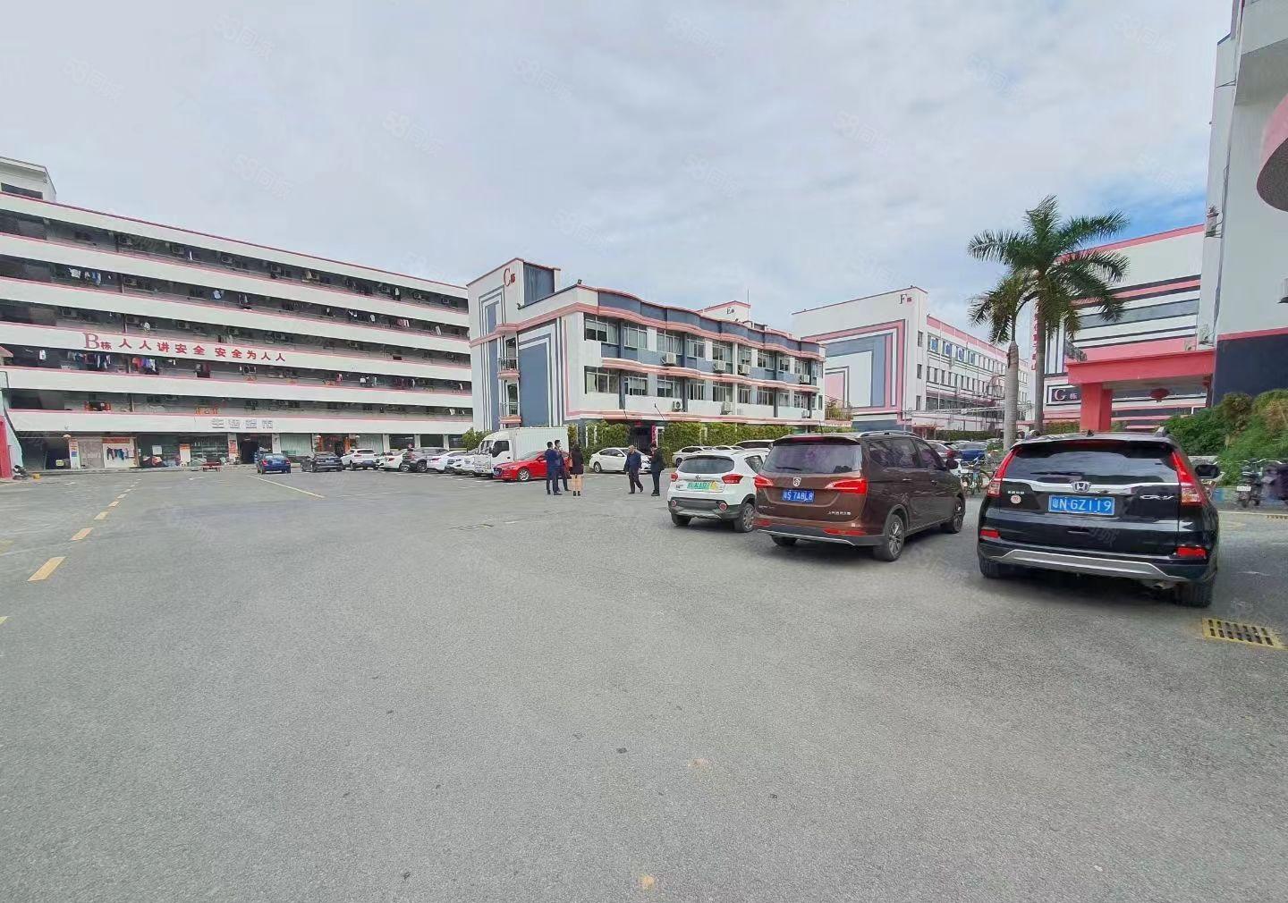 凤岗五联新出二楼750平厂房出租带精装修水电齐全可办环评可分