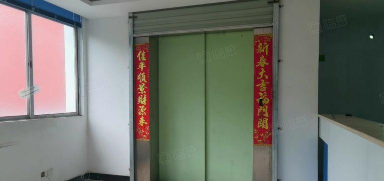 西丽地铁口，原房东一手直租整层1080平