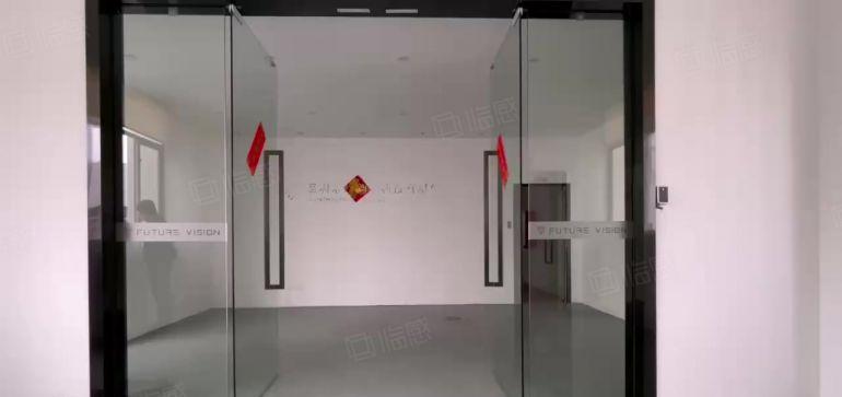 南山西丽厂房整层1700平方 带无尘车间 行业不限