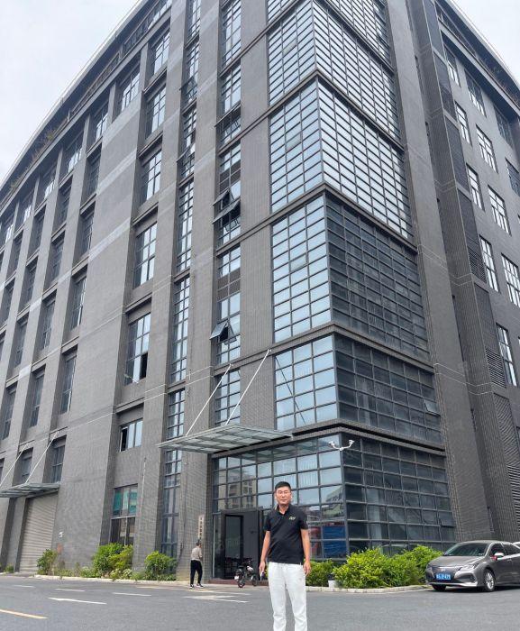 深圳延伸段大岭山高速口新开盘重工业园区火爆招商，豪佣秒付