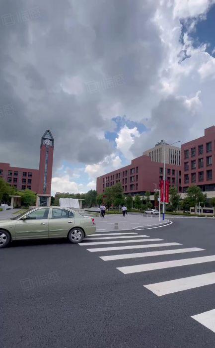 23块牛湖高速出口厂房出租含税含管理费开发商直租870平起租